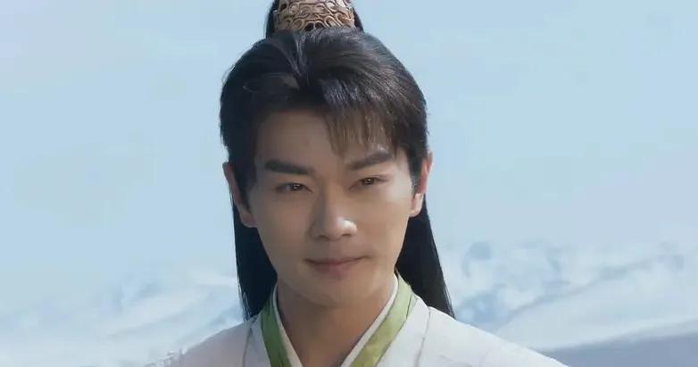 《凡人修仙传》韩立应该让曹俊来演，不是杨洋演技不好。而是杨洋长得太好看，不