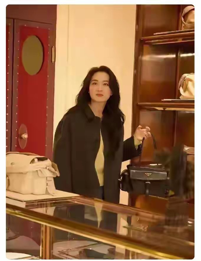 差点认不出来了，这减肥前后相差很大啊，大家认出是谁了吗