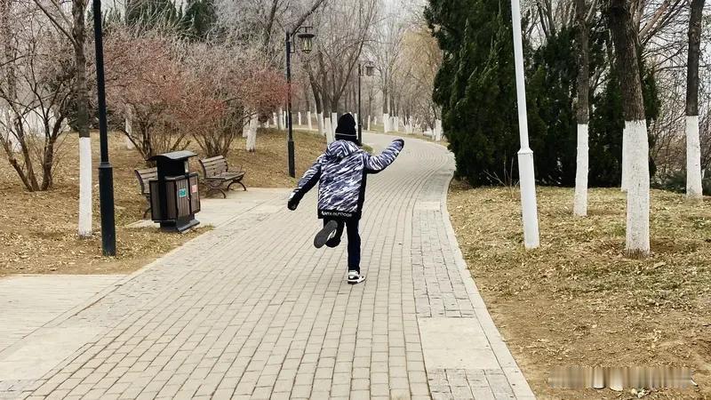 女人为孩子，委屈到底值不值？一组火爆数据揭示，80%的母亲在成为家长后，为孩子选