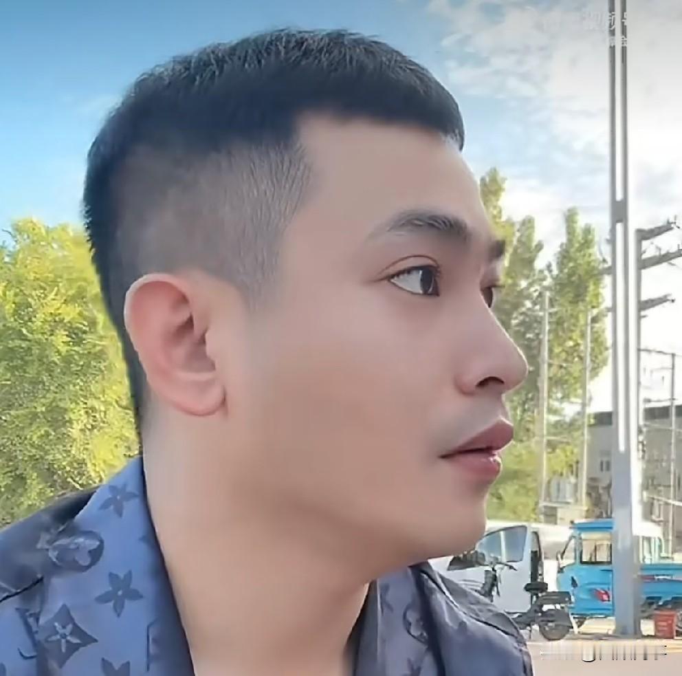 吴迪与ks官方签下1亿年框任务！吴迪抱怨在老家聊城搭建的