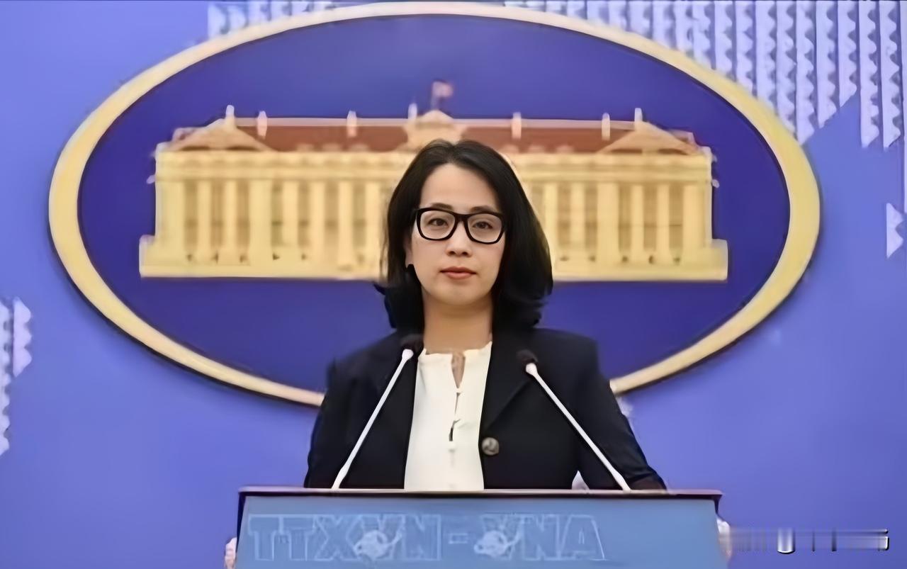 日本记者现场挑衅台海问题！越南美女发言人直接反怼：