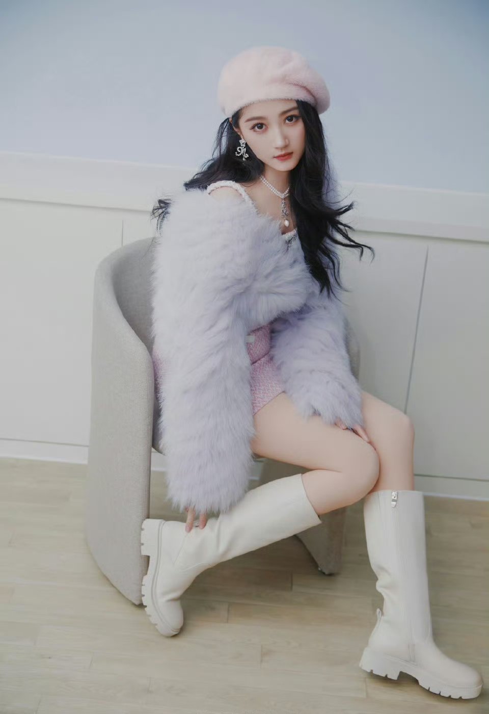 关晓彤美腿太美了美女明星妆容大赏关晓彤​​​