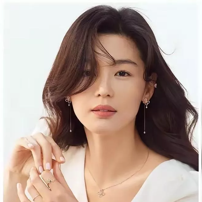 优雅甜美的时尚穿搭，展现迷人气质！