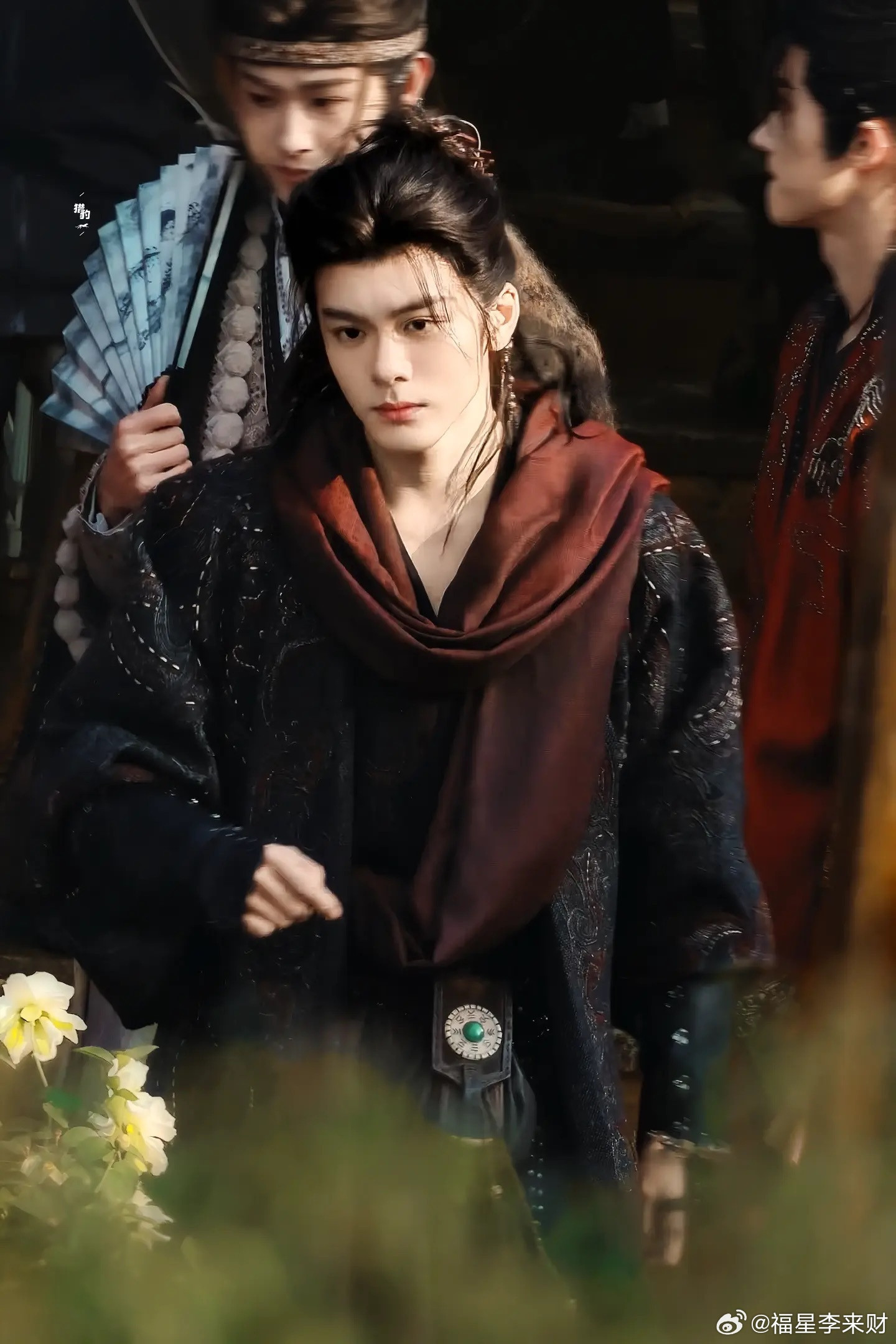 曾舜晞佛珠打架第一人曾舜晞天选武侠生内娱武侠终于等来了不一样的人设。不靠刀光剑影