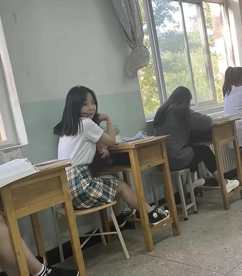 好怀念高中上学的生活啊？