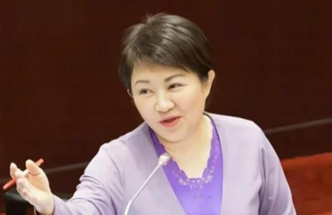 有其父必有其女！卢秀燕的父亲在抗美援朝战争中被美军俘虏，由于意志不坚定而逃往了台