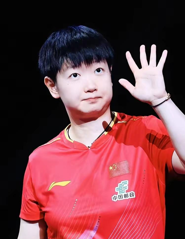 恭喜孙颖莎读研！！！世界乒乓球排名第一，师从中国乒乓球队名将刘国梁。按照常理