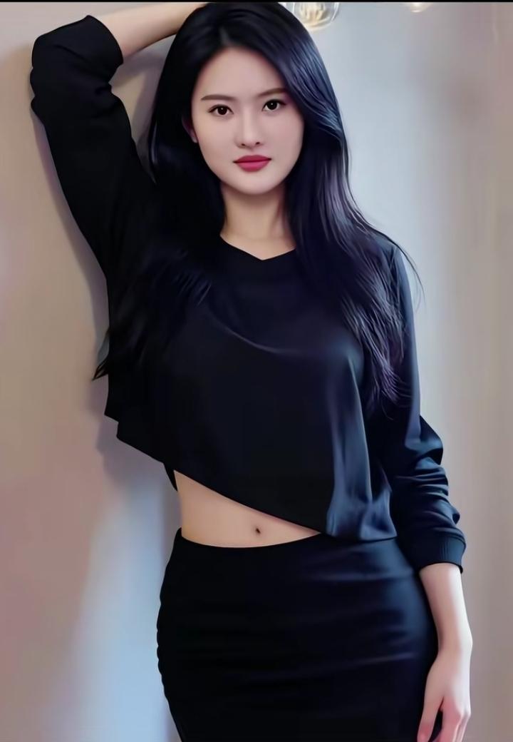 陈若琳温婉雅致，真的是美到让人惊鸿一瞥就心动！美到让人一眼万年，她的气质干净澄澈