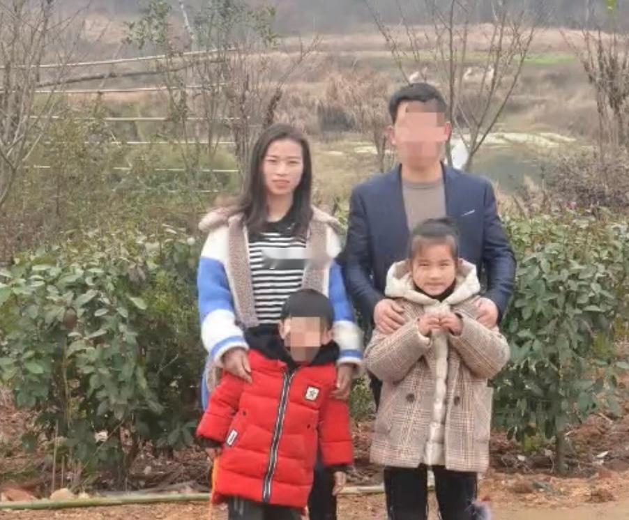 网友爆料，车祸中妈妈和女儿去世。虽然很可惜，但是也给大家提醒了，千万别把自己的生