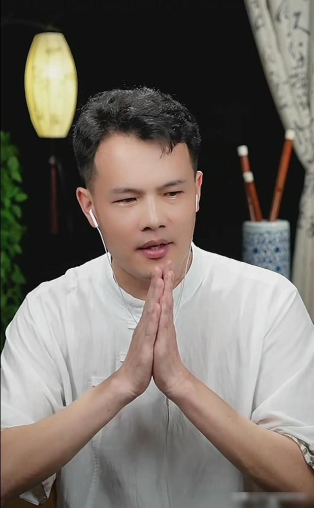 BLGWenbo首发，BLG全队笑嘻了，BLG俱乐部还给上路投MVP票。说真