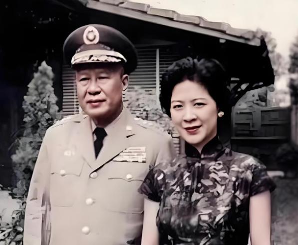 1986年，白崇禧的女儿白先慧看了大陆拍的《血战台儿庄》，马上冒出一个想法，她