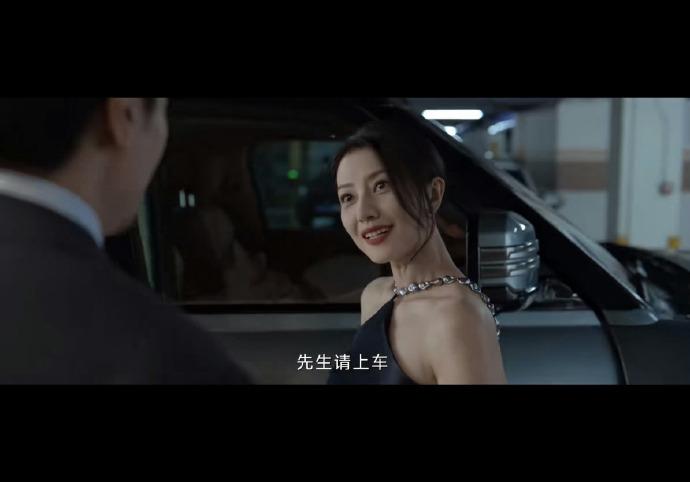 高圆圆这么搞，谁顶得住啊，她在勾引你啊。高圆圆这么搞，谁顶得住啊，她在勾引我啊