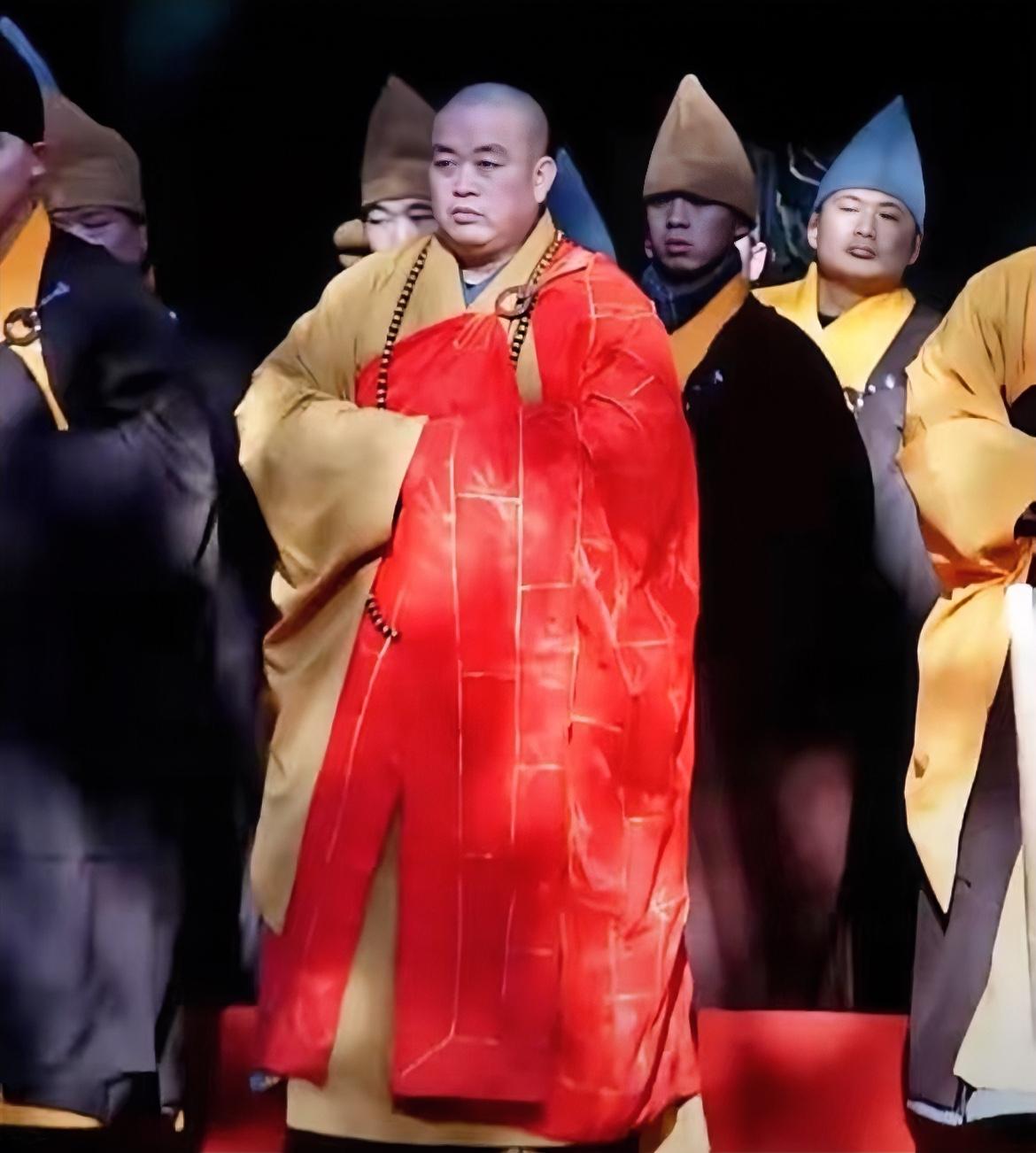 僧界首富释永信座驾百万奥迪Q7顶配版，不是现在年轻人越来越清醒是千百年来的