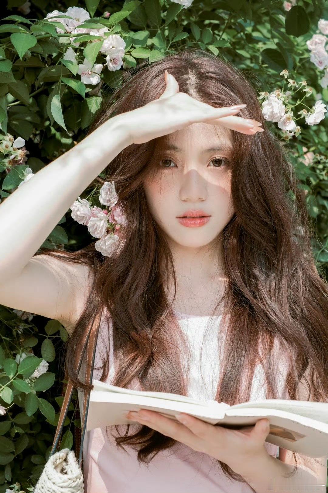 ‎.₊᪥⋆.春天揉碎在阳光的斑驳里‎​摄影:​​​