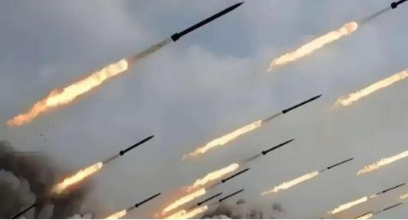 倘若如今爆发第三次世界大战，将会形成3大主要阵营。很多人谈第三次世界大战，脑