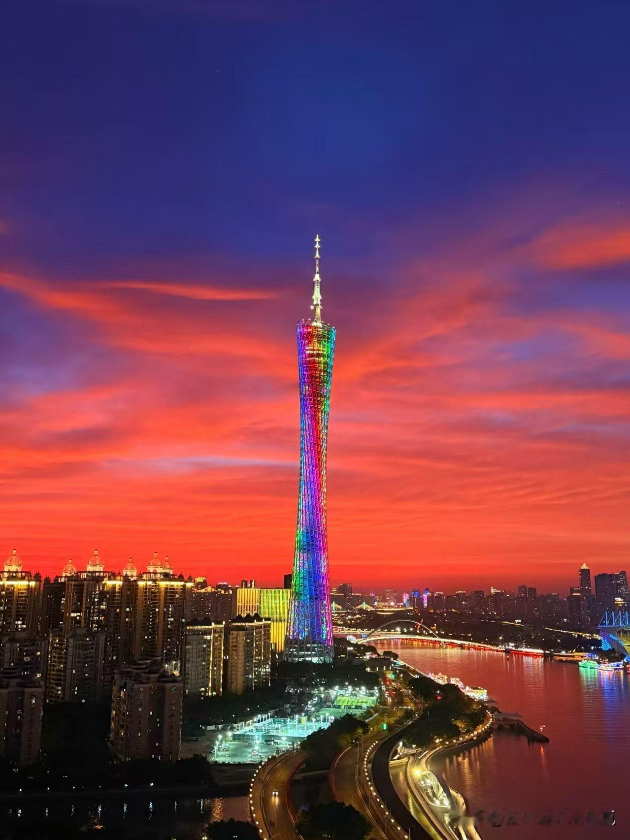 十一月底的广州，大美的黄昏之光！