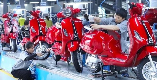 越南油电成本差十倍，电摩已经更划算高油价持续高位，越南消费者开始重新算出行的