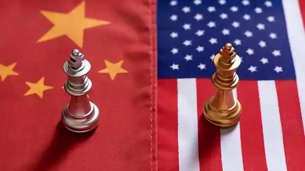 如今的东大与西大，已经不再是互相“拿错剧本”这么简单，而是实实在在的终于都活成了