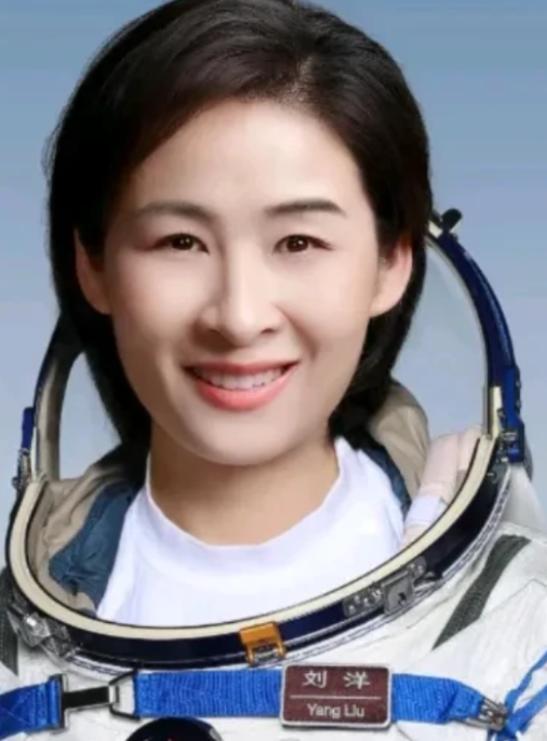 2012年，航天女侠刘洋，在即将踏上太空征程之际，经历了一场意外的风波：她的丈夫