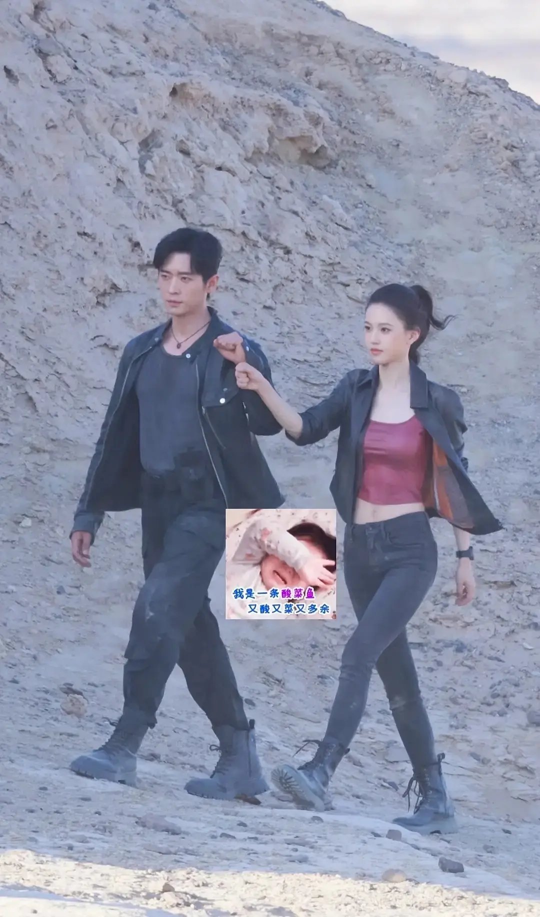 这神剧还没拍完吗，还有她两咋一直是这套衣服