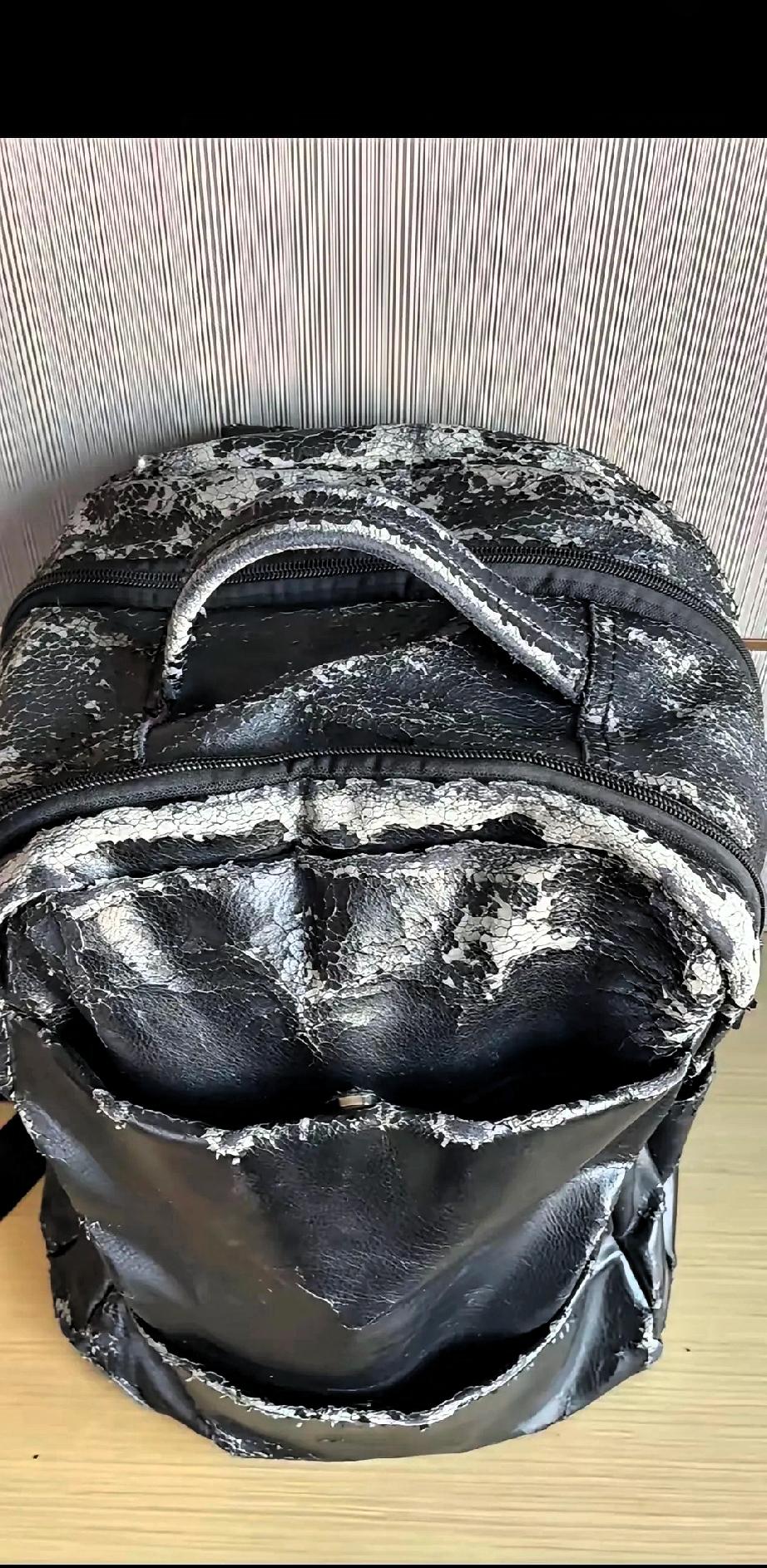 前段时间，公司来了个新同事，她经常背着她的破烂包来上班。看着像用了很久的样子