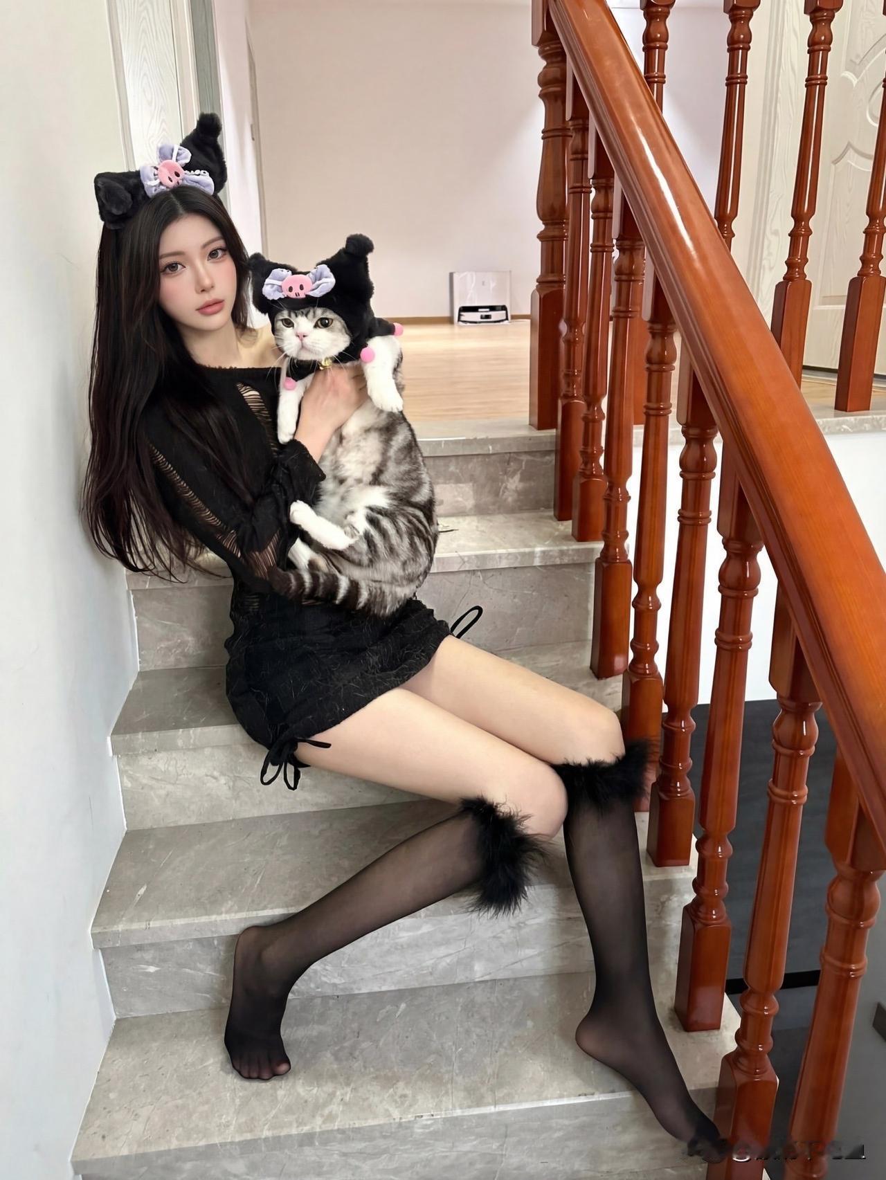 生活不止丧，还有小饭馆的美食，甜甜的奶茶，拐角处的猫咪～[呲牙笑]