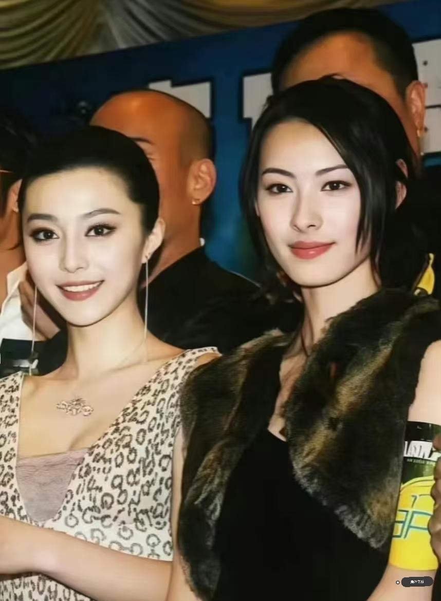 果然混血出美女梁洛施是那种五官俊朗，骨相凌厉利落，女生男相的女演员虽不是一眼