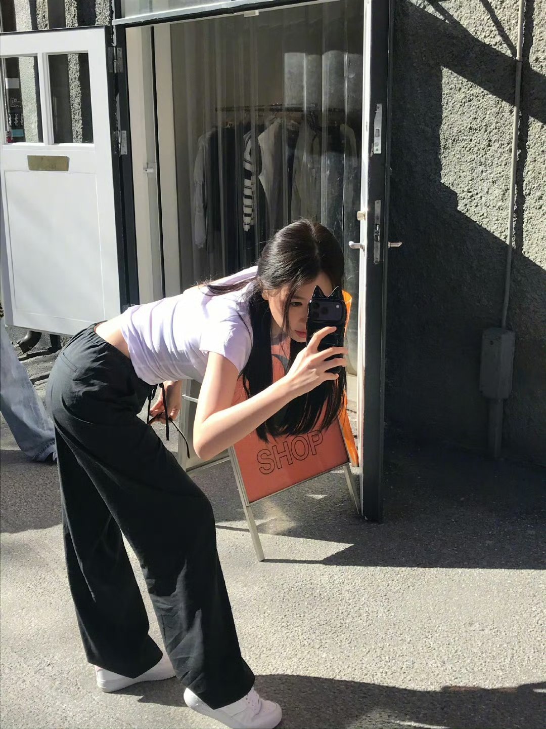 虞书欣发来了旅行Plog终于又看见久违的活人感了