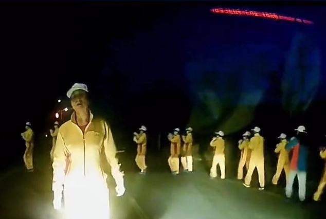 “太气人了！”辽宁一男子得知家里老人突发疾病，于是半夜赶路回家，可谁知路上遇到一