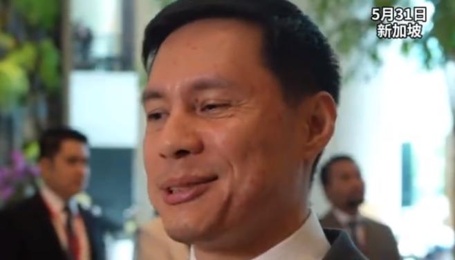 印尼代表一个追问，让小泉进次郎当场哑火。在5月31日的香会上，一个东南亚国家