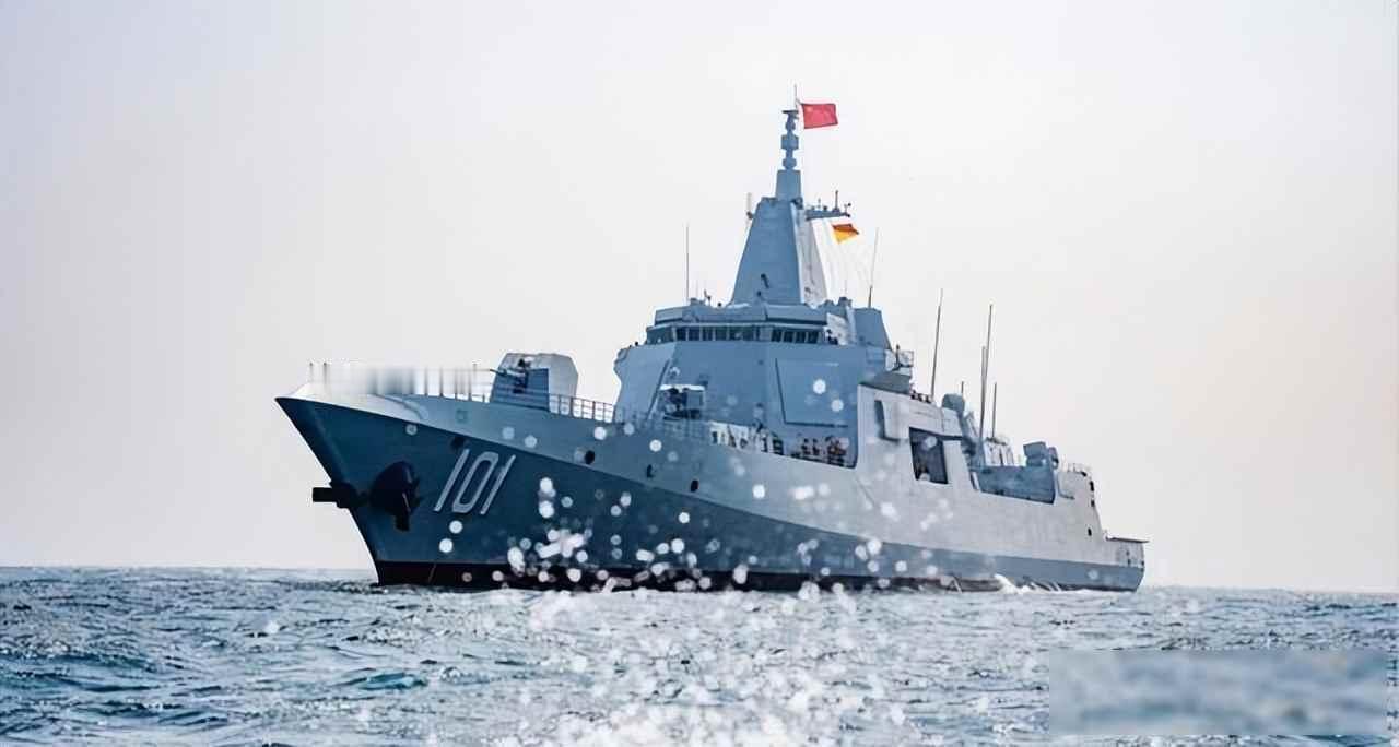 中国工厂日夜运转，有人担心战争爆发，但现实比想象更复杂最近几年，西方总在讨论