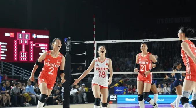 多米尼加被中国女排打服，赛后对手盛赞一人！与多米尼加的比赛，很多人都不看好咱们