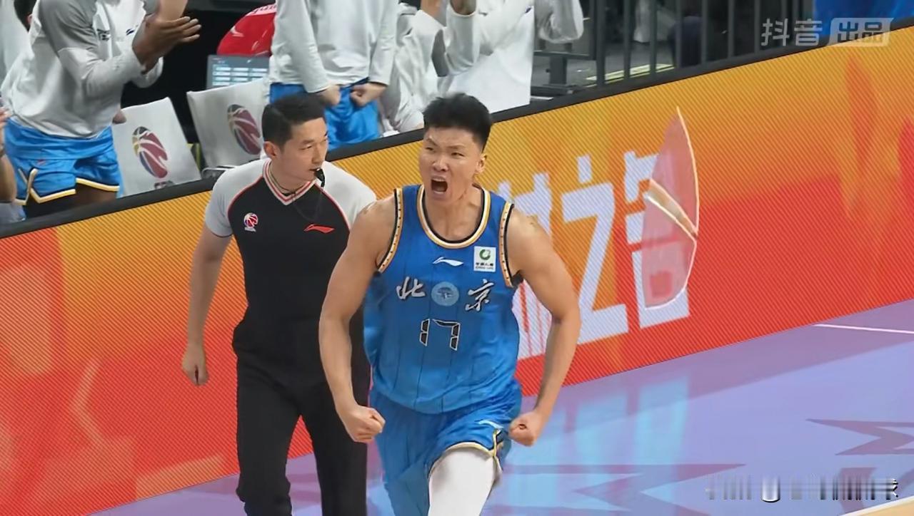 北京北汽大将范子铭真是太让人惊喜了，我万万没有想到他还有很强的策应能力。在今天北