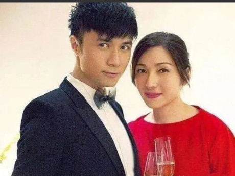 2014年，古巨基向经纪人陈韵晴求婚：“亲爱的，你照顾我20年了，以后由我来照顾