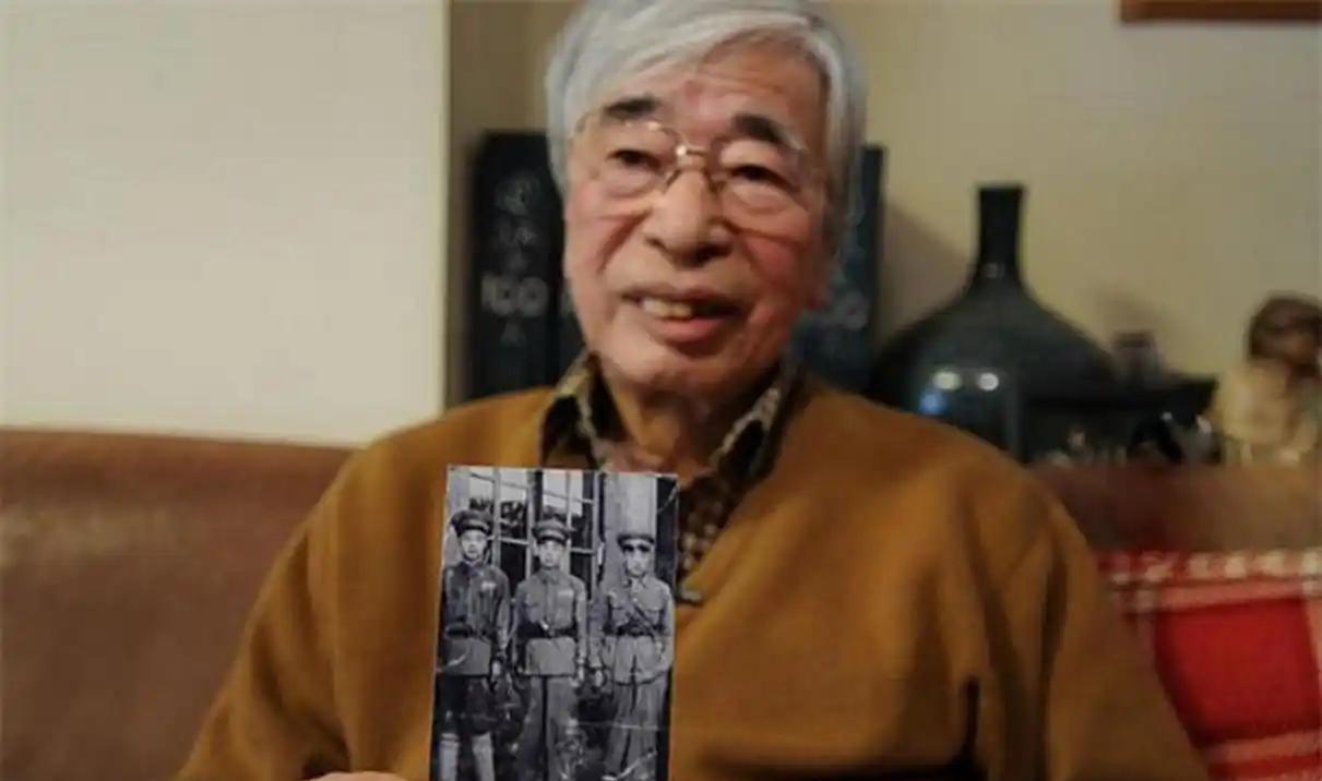 他的化名是张荣清，真实身份却是日本人砂原惠，1953年，他在朝鲜战场屡建战功，却