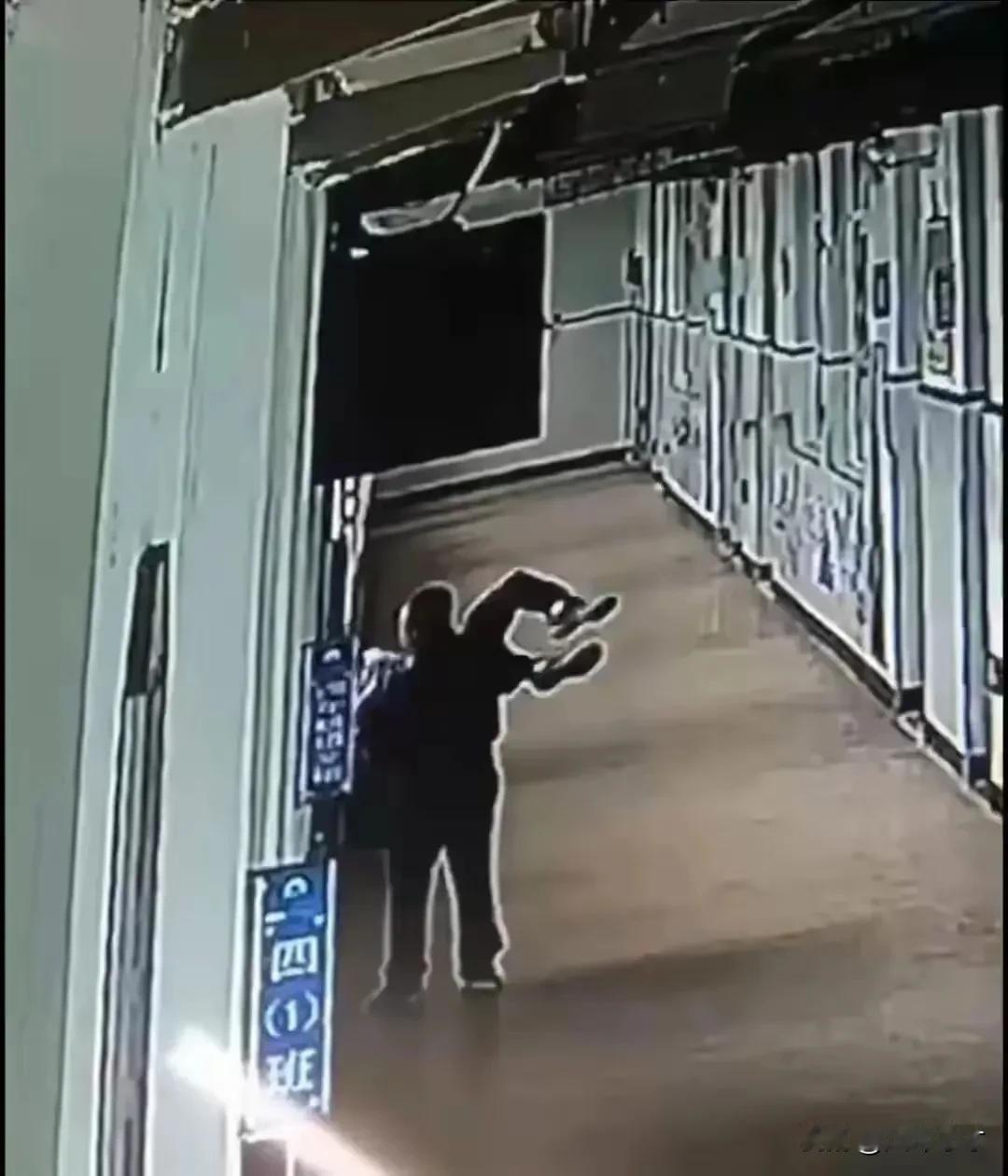 痛心！瑞安林老师被行政拘留让我们教育陷入了迷茫！理由如下：第一：上课期间，学
