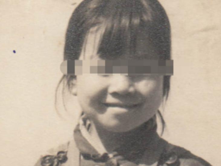 1990年，陕西13岁女孩亲手毒杀了父母，警察找上门时，女孩黝黑的脸上展现出洁白