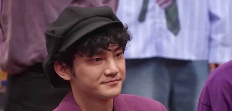 《喜人奇妙夜2》最大的咖惨遭第一批被淘汰的团队。这个人就是蒋龙。蒋龙，一个因为