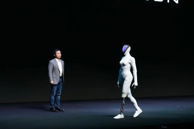 电厂 | 小鹏: 一个值得被重估的非典型造梦者