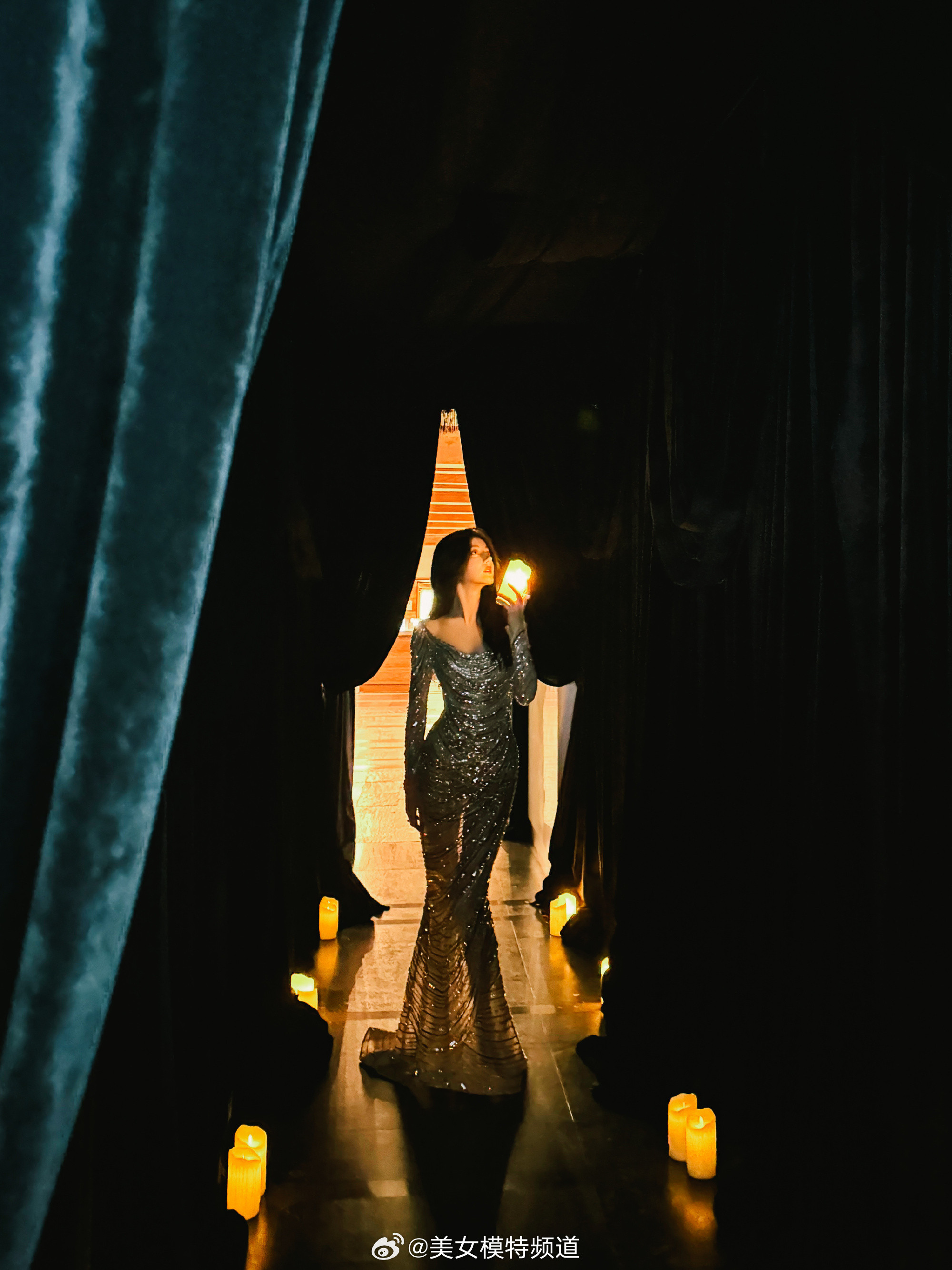 迪丽热巴写真大片