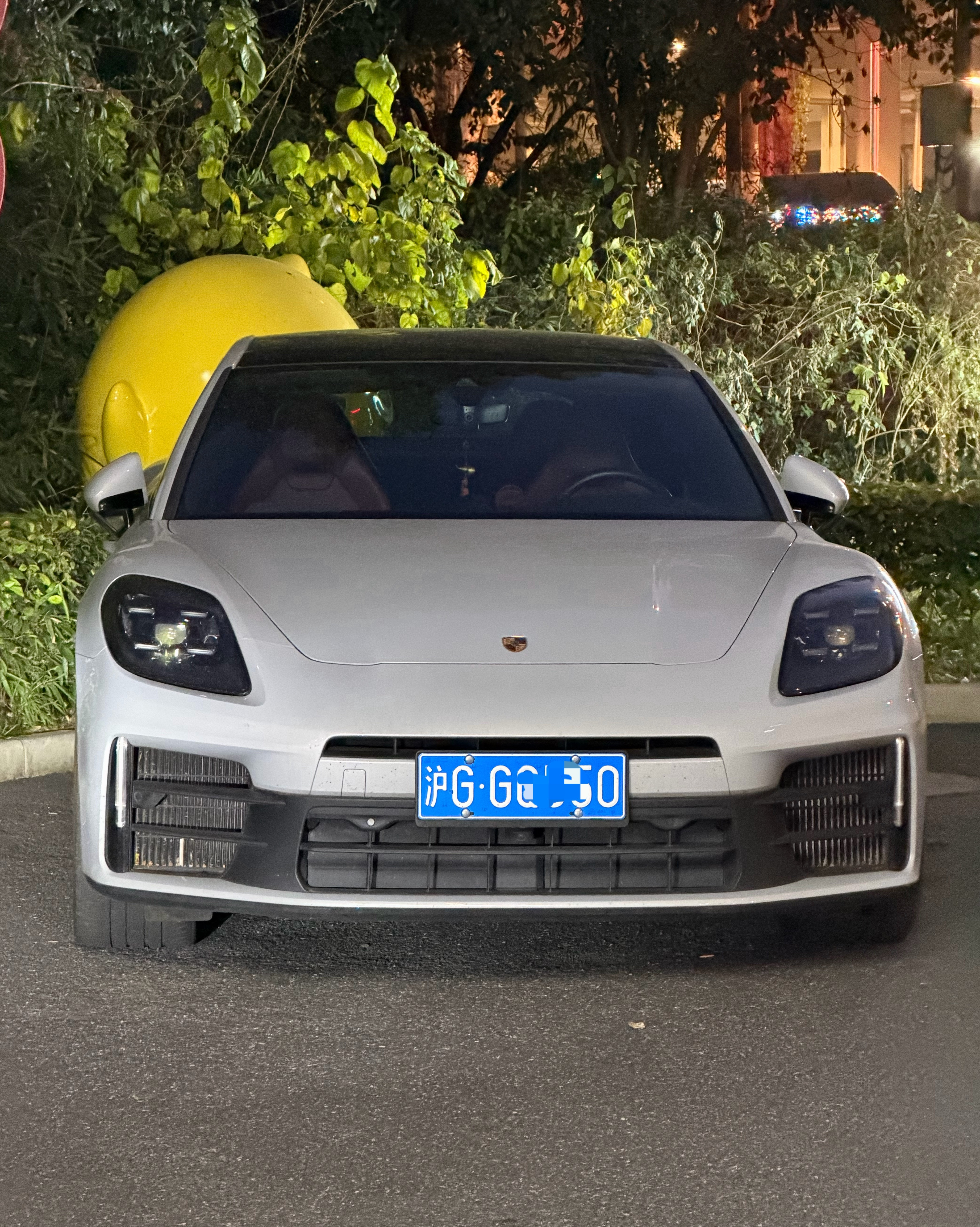 不知道为什么，我觉得新款帕拉梅拉，特别像尼桑GTR