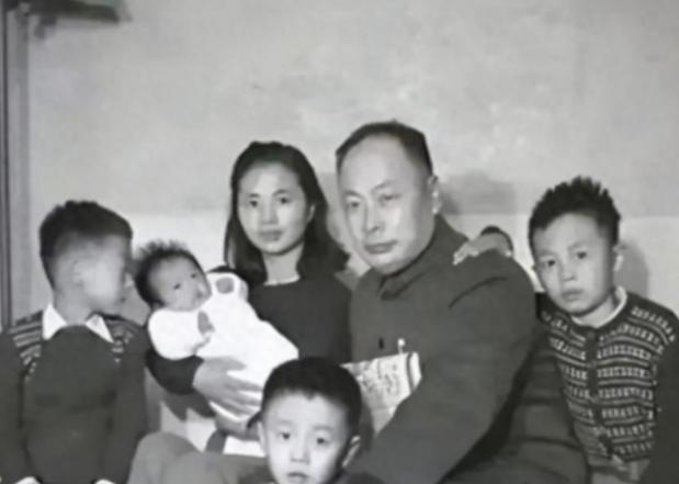 1974年，陈毅夫人张茜病重时，把3个儿子叫到身边，只留下了一句嘱托：“妹妹没出