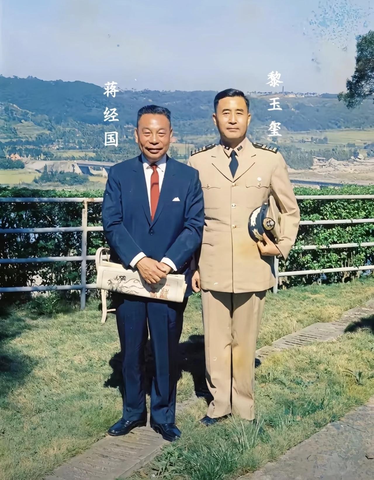 没想到国民党退台后最受蒋家信任的海军一级上将，居然不是蒋介石的奉化同乡！这张60