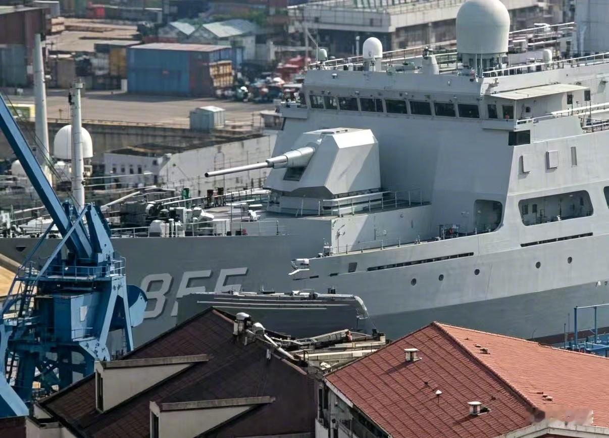 ◆老中的155新舰炮不知为啥又流传起来了，看网上的图片也不新，去年底好像就出来了