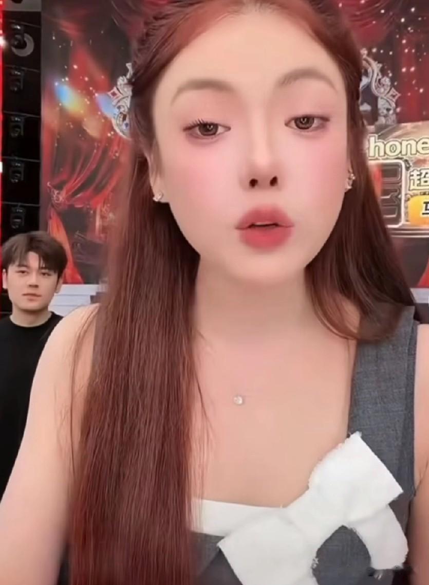 蛋蛋又阴阳老恩师辛巴了，我曾经把后背交给了别人，我摔过也疼过，绝望过也被质疑过，