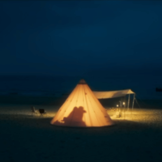 电影我的世界没有我定档繁华都市里太多人像向晓云一样，在他人的生活轨迹中迷失，急