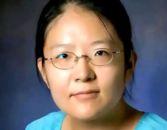 广州一女教授在985任教3年，每次课上都没几个人上课，最终因考核不过惨遭辞退，万