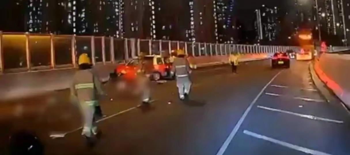 上周跳海救人英雄消防员，6天后与妻子车祸双亡，安全带疑云引全网反思夜晚的城市
