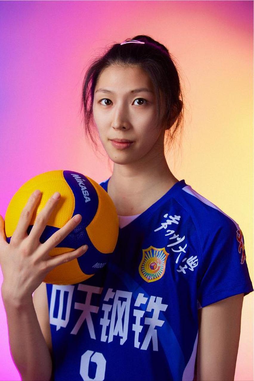 排超季后赛第二轮，吴梦洁又打出逆天数据。几乎以一己之力带领江苏女排横扫山东。小