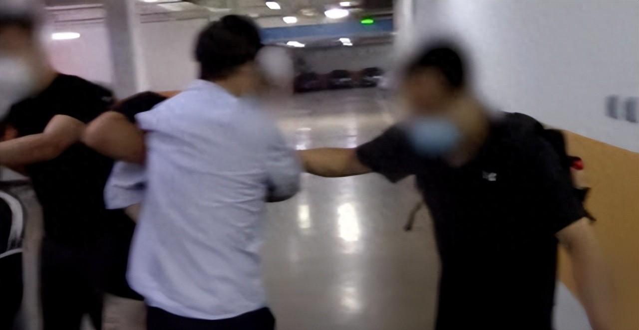 又出3名间谍！军工企业里面有蛀虫，机密被泄露，老百姓在呼吁在呐喊，而国家正在大范